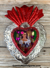 Sacred Heart Tin Nicho Mexican Folk Art With Frida Kahlo FTN006